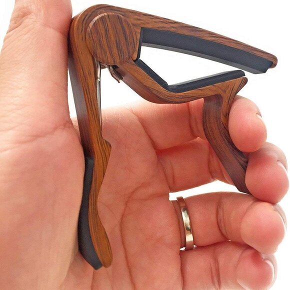 Guitar Capo for Acoustic and Electric Guitars - Rosewood Color with 5 Picks - Picture 7 of 8